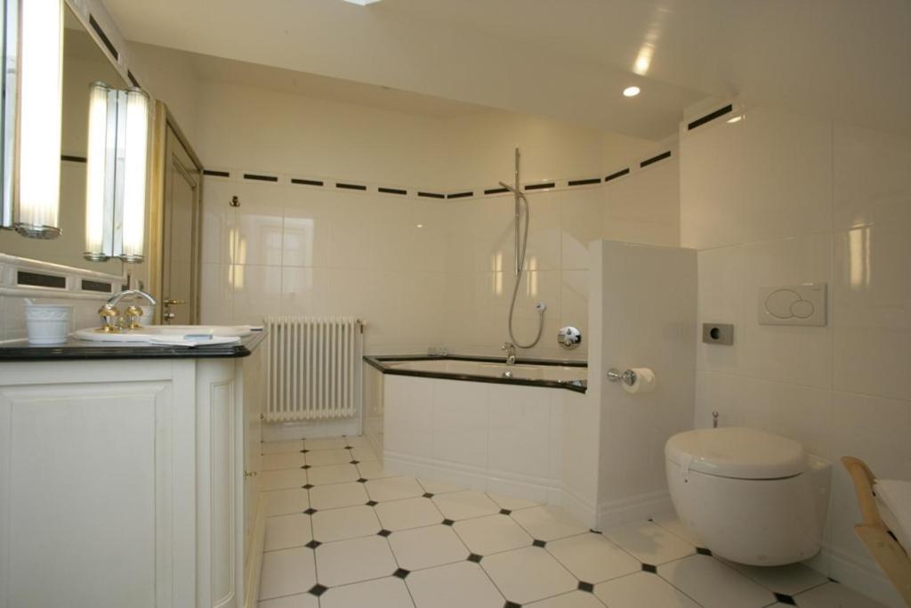 L'An2 Hotel Phalsbourg Ruang foto