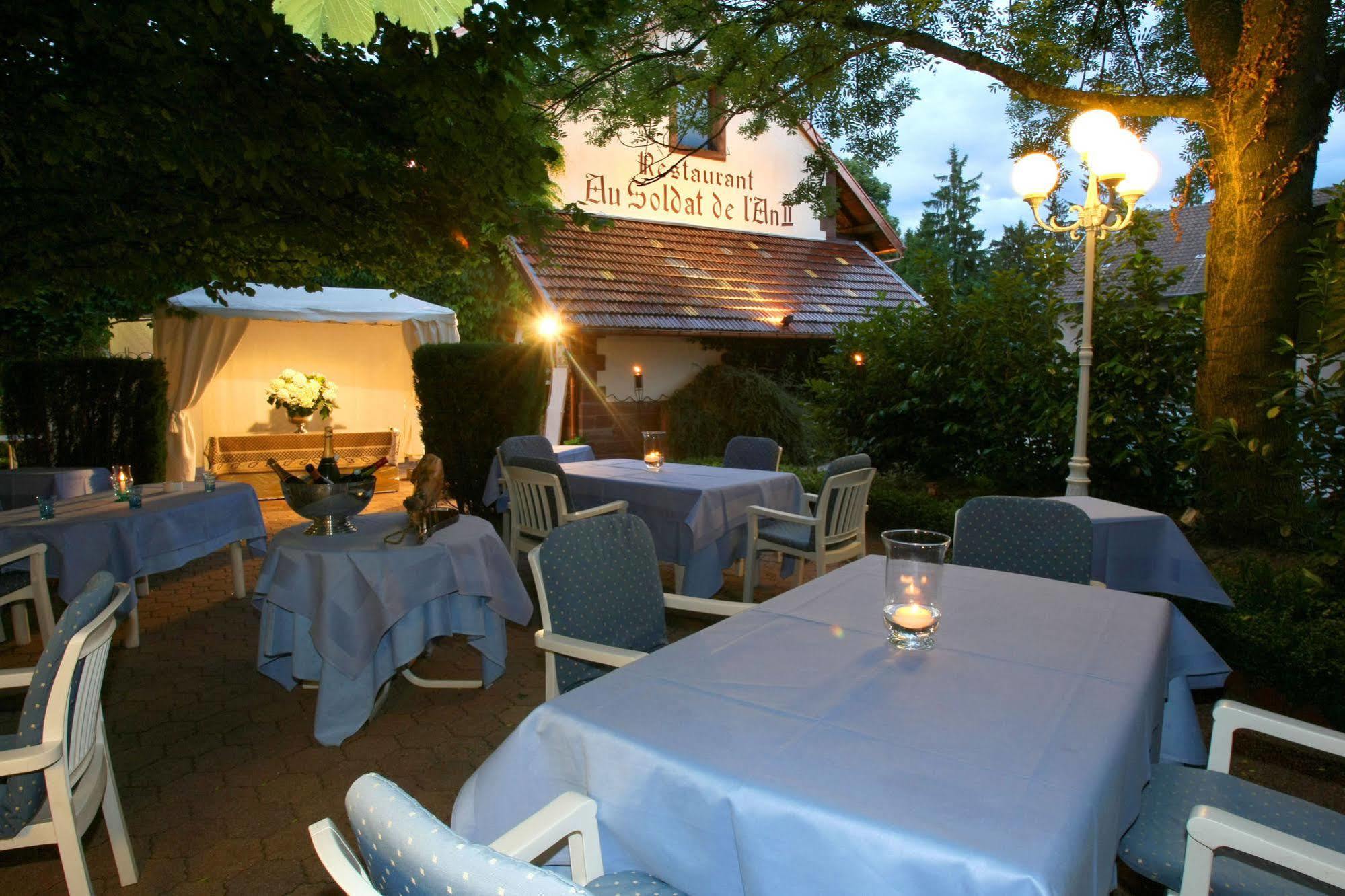 L'An2 Hotel Phalsbourg Bagian luar foto