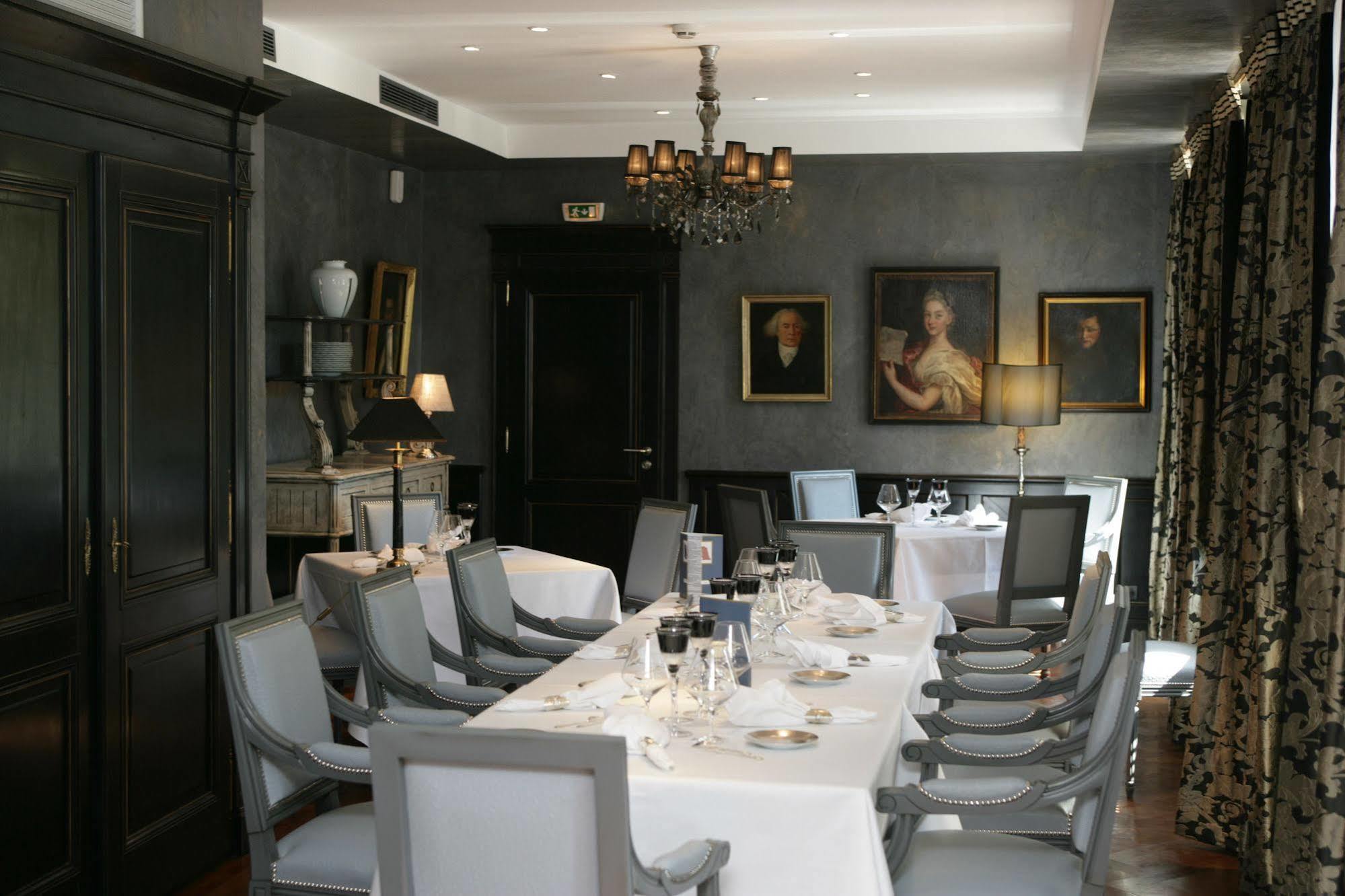 L'An2 Hotel Phalsbourg Bagian luar foto